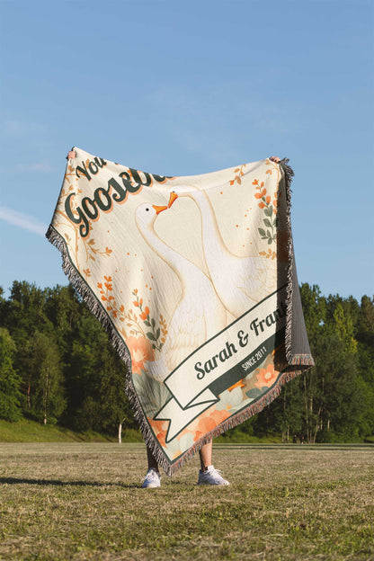 COUPLE BLANKET: You Give Me Goosebumbs - Baige